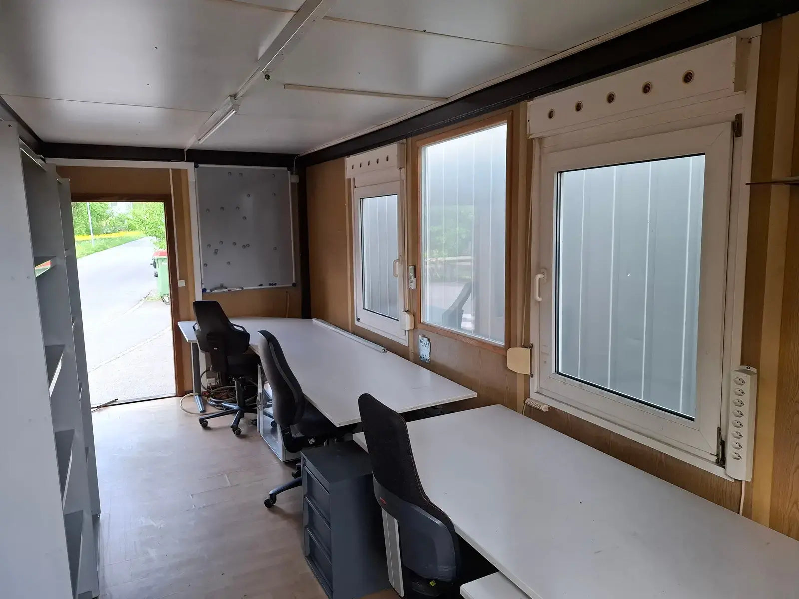 1991 Cummens Containerized Emergency Generator (Used) Watch the video