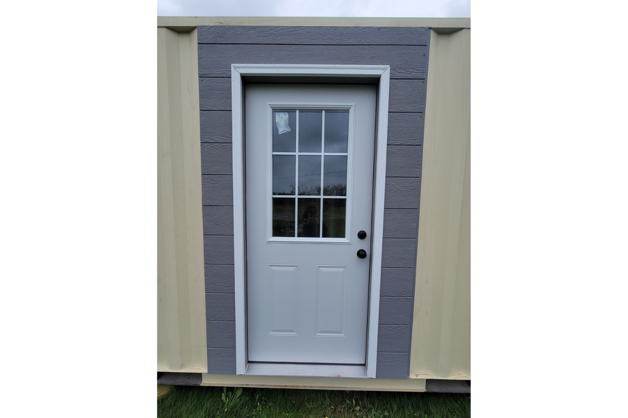 20ft Standard 1 Trip Modified Shipping Container With Man Door (20MOD1TRIP)