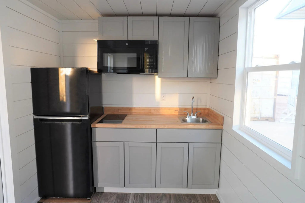20ft Modern Cabin Shipping Container (20STMCBN)