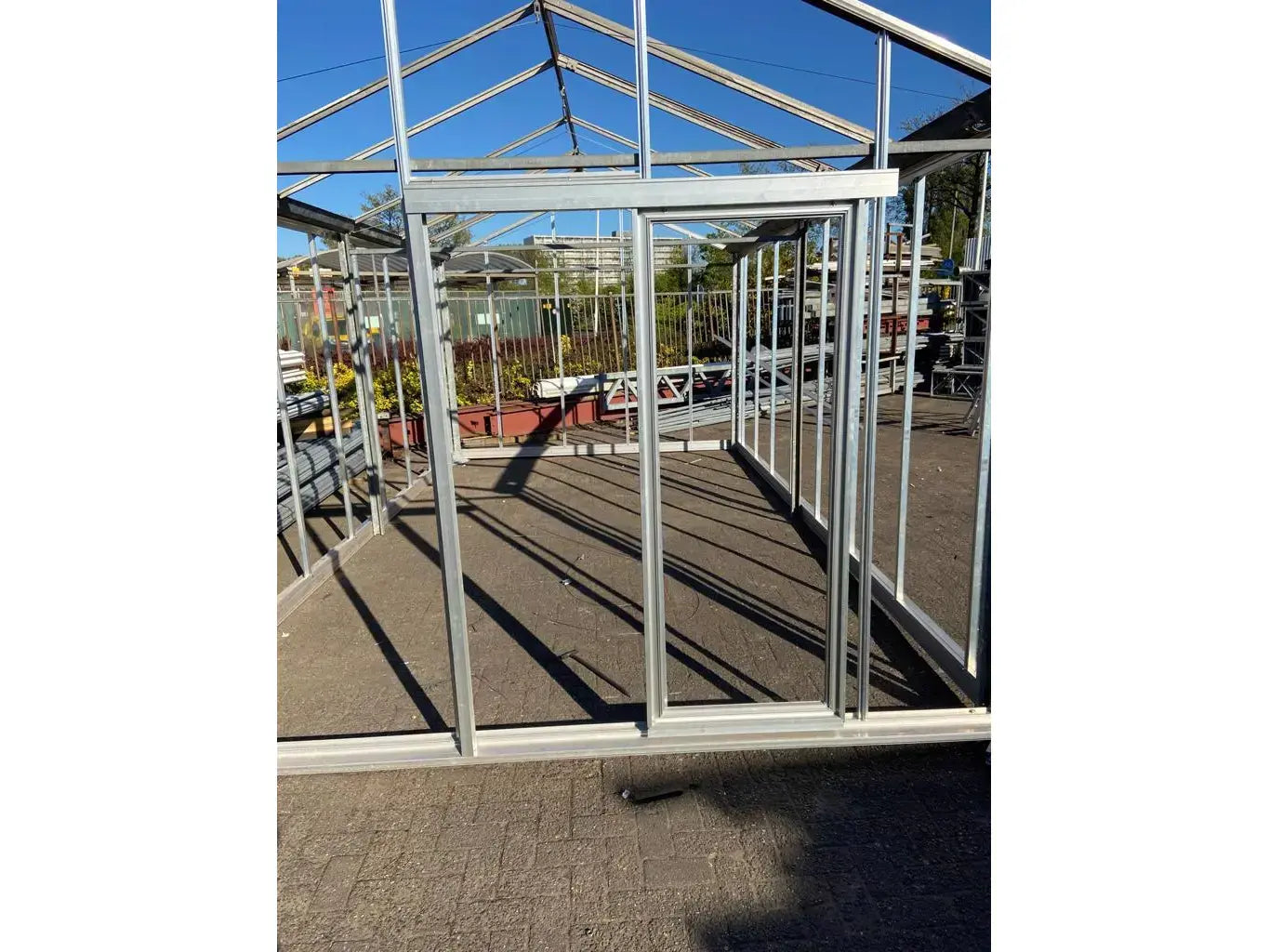 Recreational greenhouse (approx. 21m²)