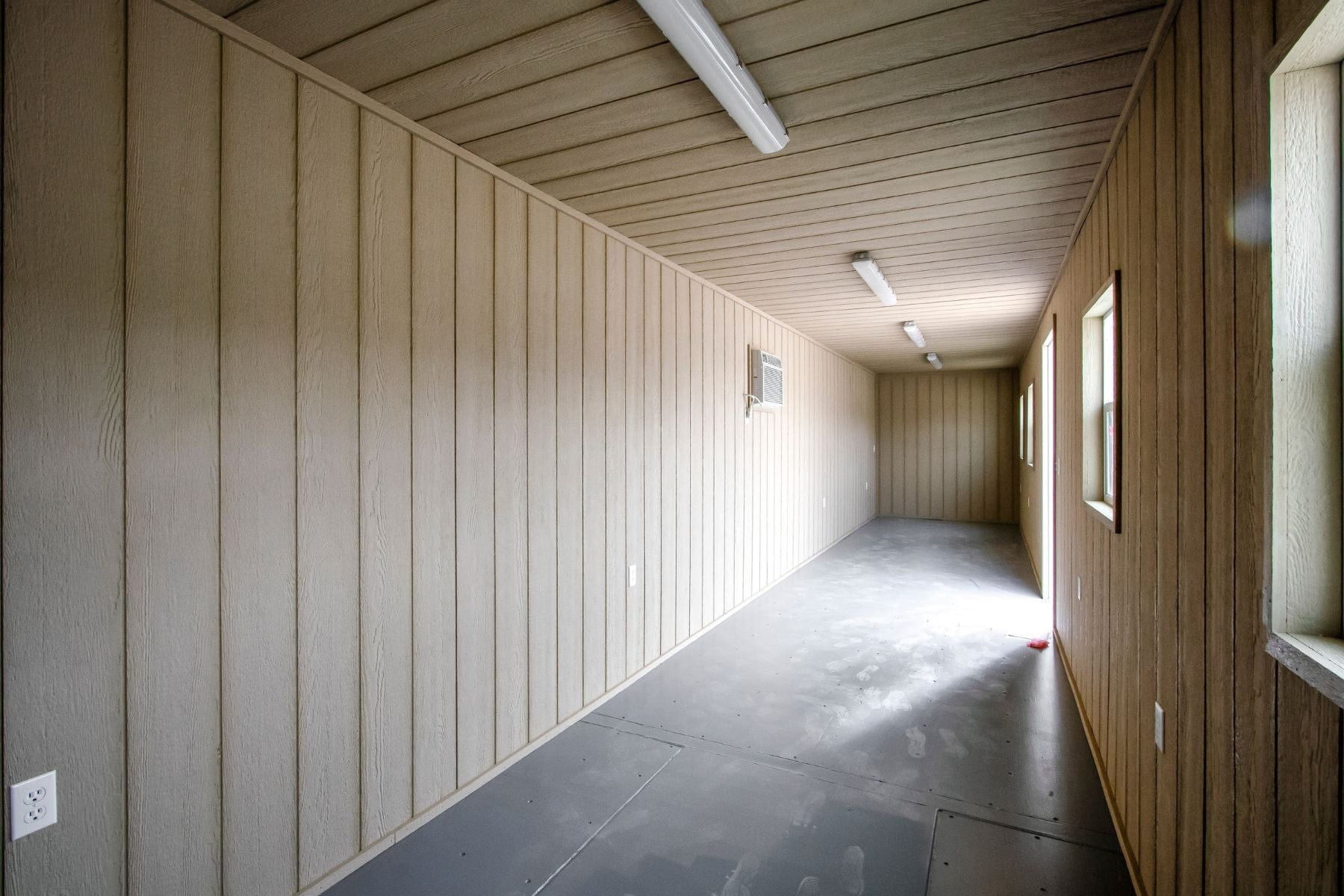 40ft Shipping Container Office (Insulated / With Siding) (40STOFIS)