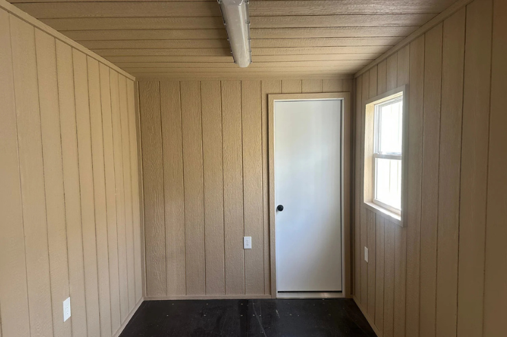 40ft Mobile Office Shipping Container with Storage (18/22) (40STMOS1822)