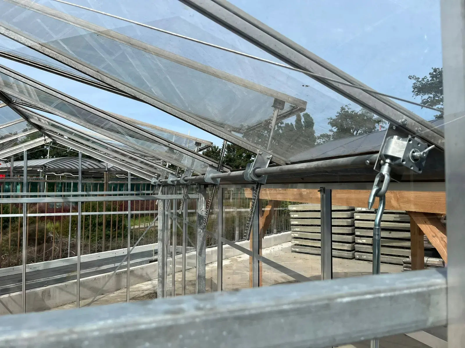 Recreational greenhouse (approx. 14m²)