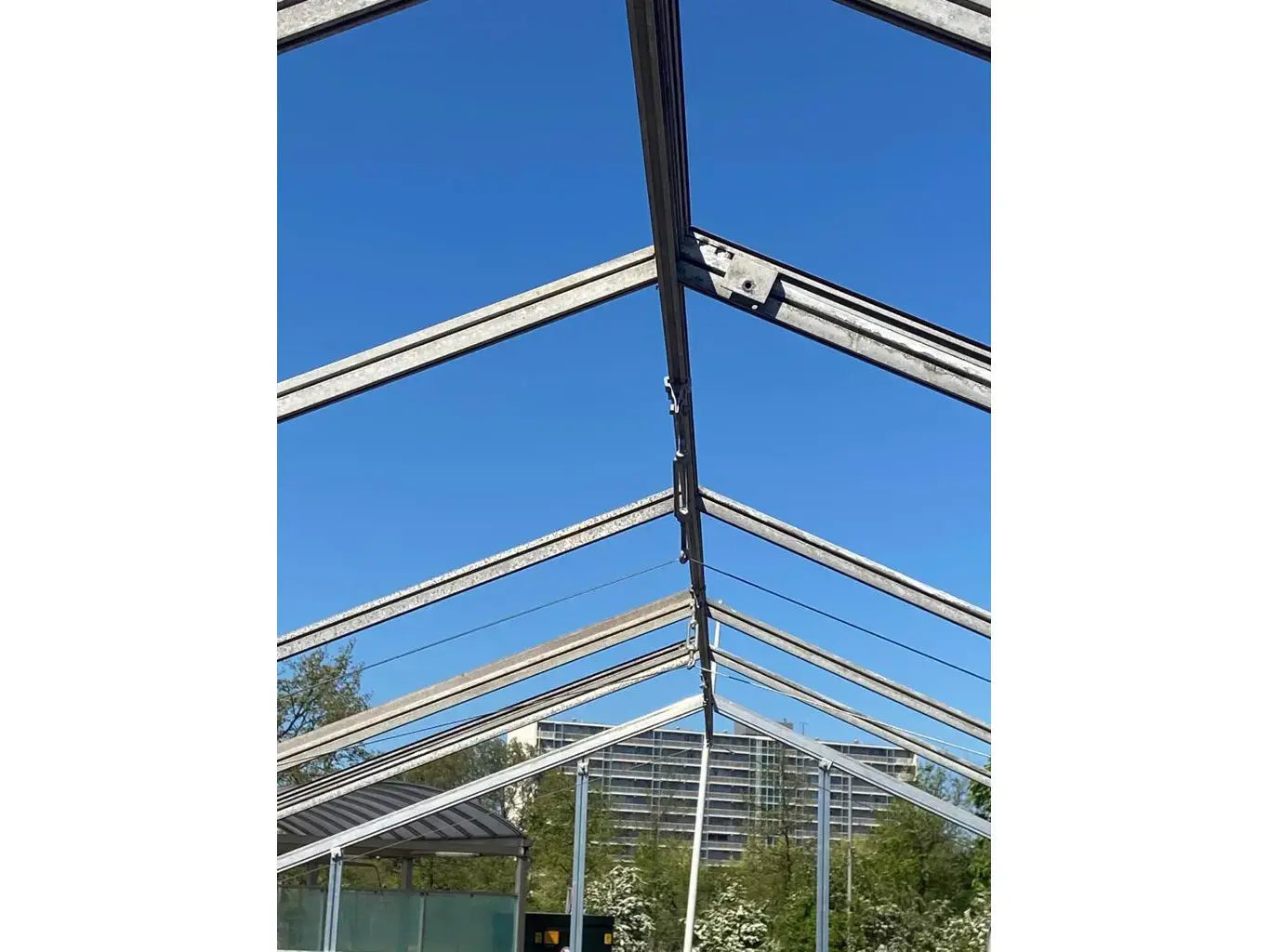 Recreational greenhouse (approx. 21m²)