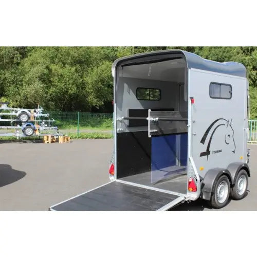 Van horse freedom gold touring country