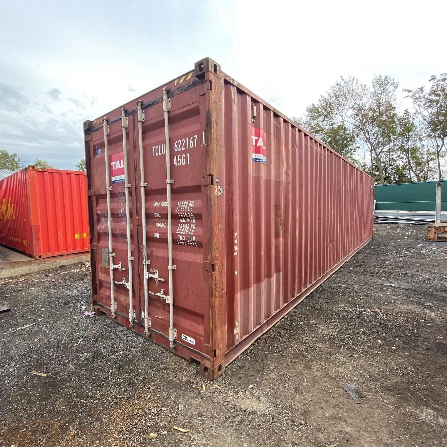 Clean 40ft Shipping Container.