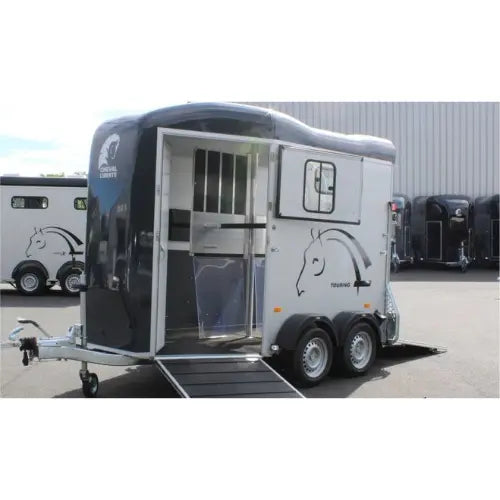 Van horse freedom gold touring country
