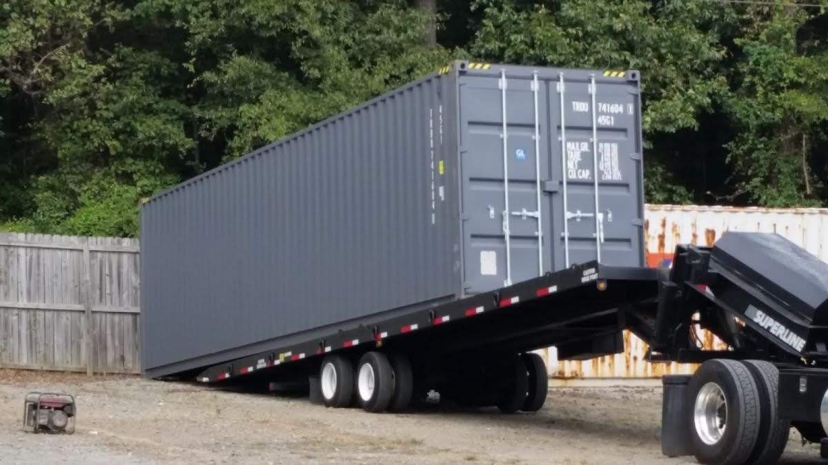 tilt bed roll off delivery.jpg