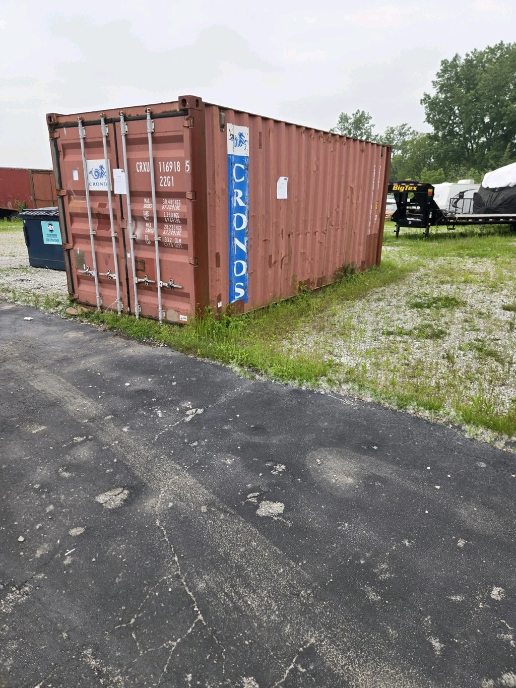 Durable and Affordable 20′ Storage Containers / Storage Pods