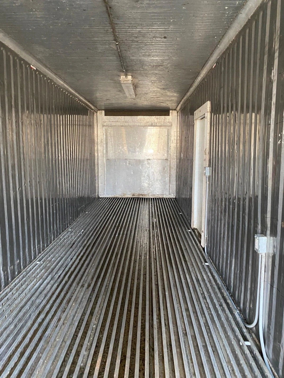 40ft Refrigerated Shipping Container – With Custom Side Door Access