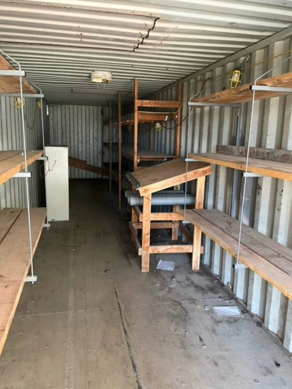 40ft Cargo Double Doors Container  40′ x 8′ x 8′ 6″ (Pictures of actual Container)