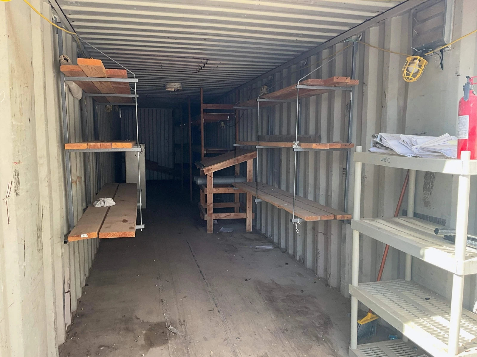 40ft Cargo Double Doors Container  40′ x 8′ x 8′ 6″ (Pictures of actual Container)