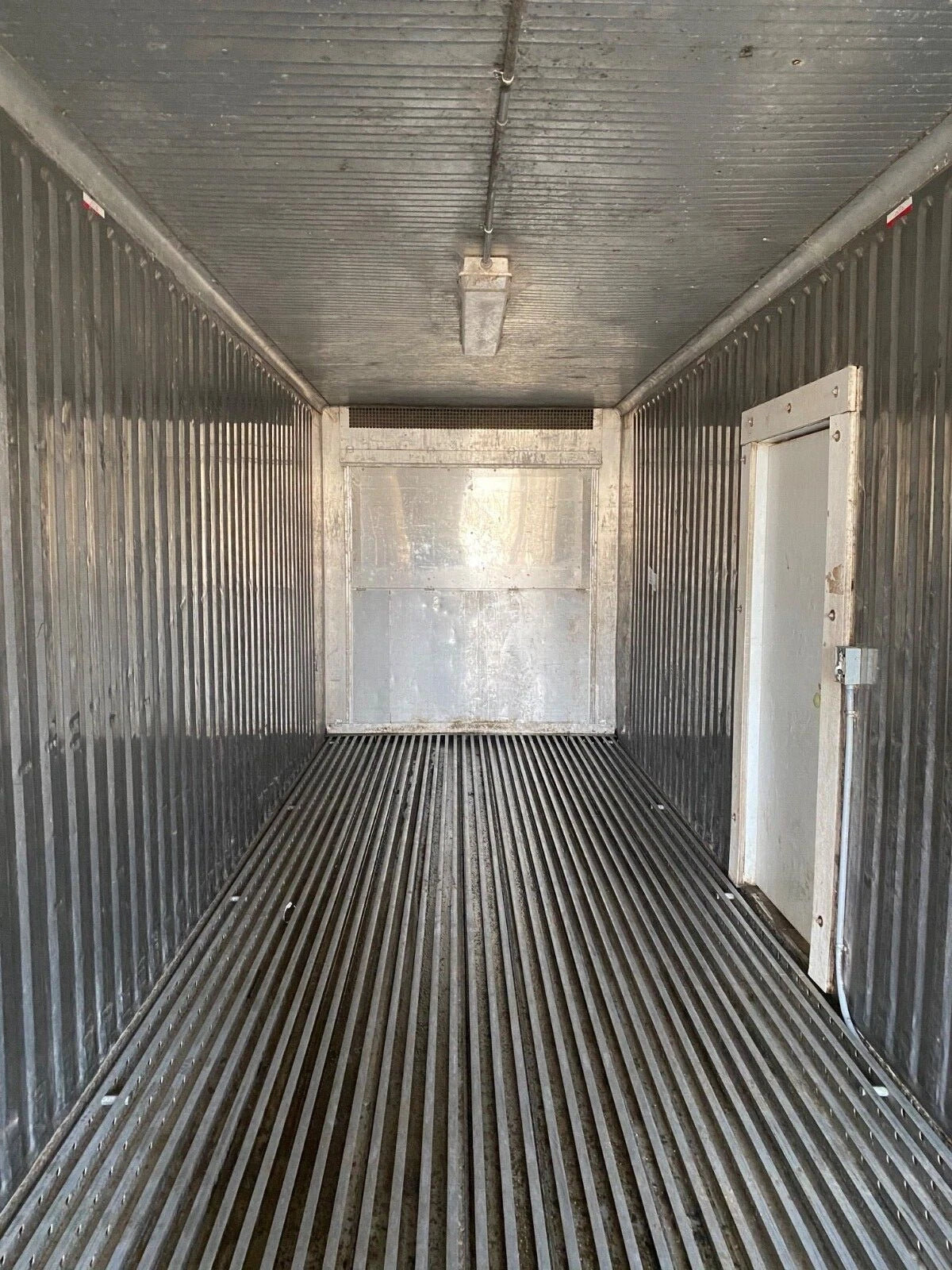 40ft Refrigerated Shipping Container – With Custom Side Door Access